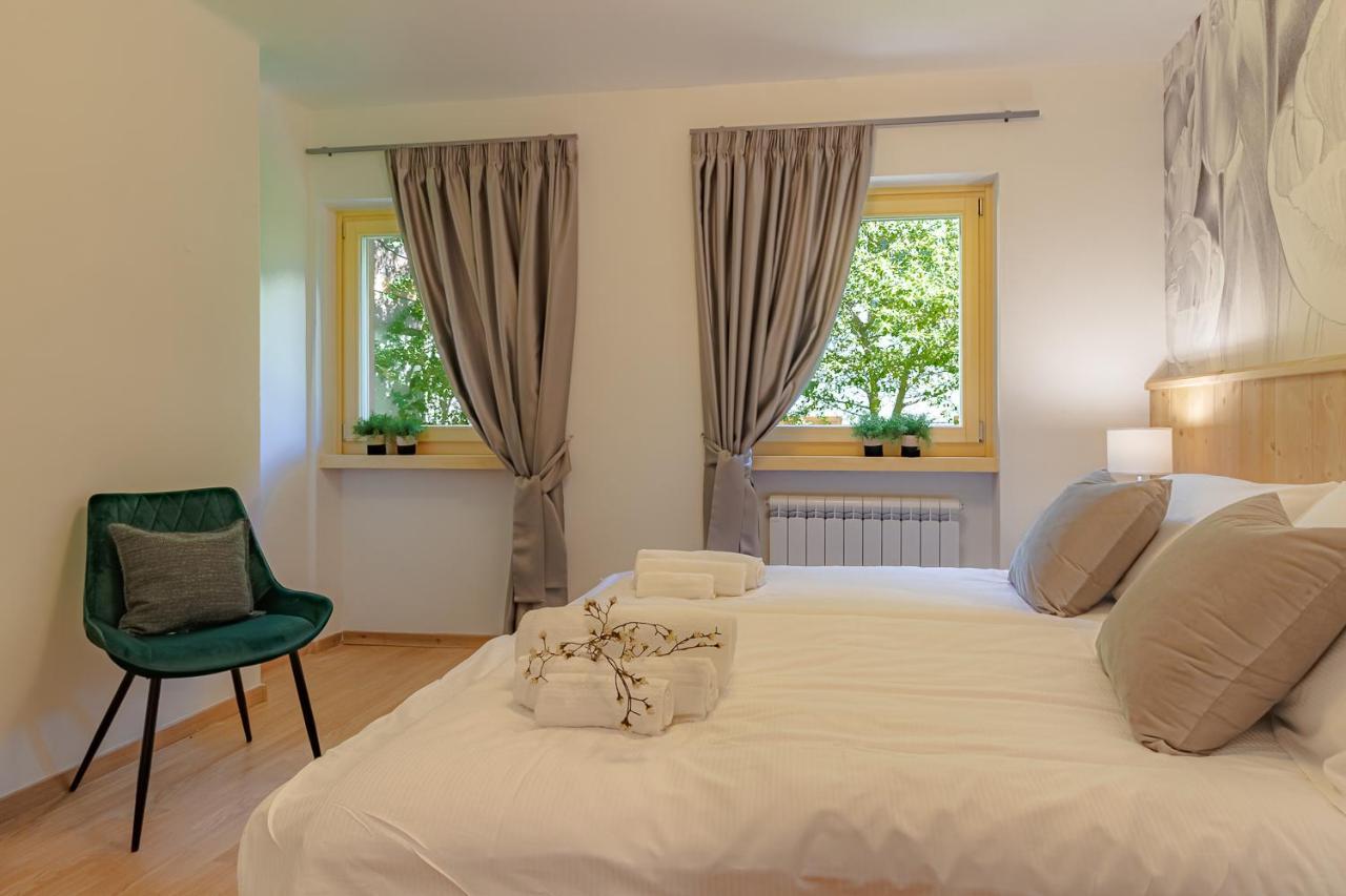 Suite Italy Pinzolo Due Giustino 外观 照片